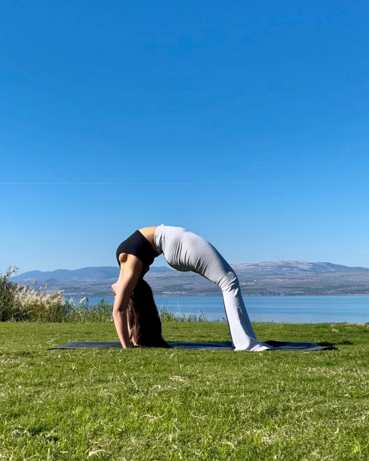 ריטריט — יוגה בטבע